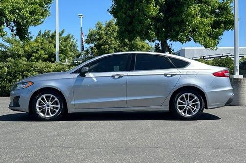 Silver Metallic 2020 Ford Fusion SE