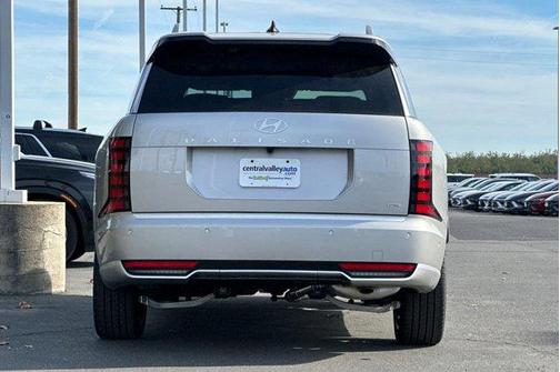 Silver Metallic 2026 Hyundai PALISADE Calligraphy