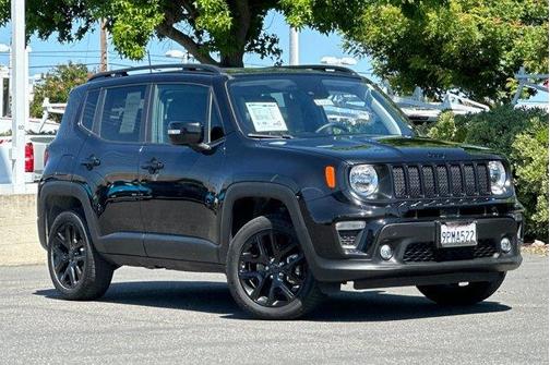 Black Clearcoat 2023 Jeep Renegade Altitude