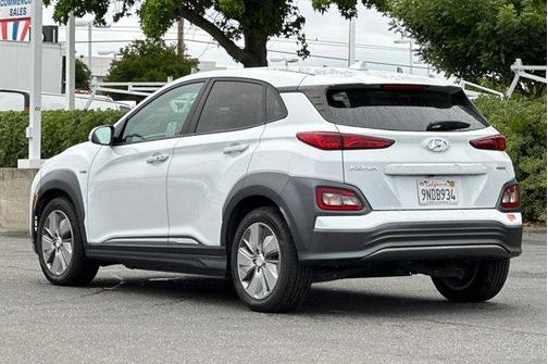 Chalk White / Black Roof 2020 Hyundai KONA EV Limited