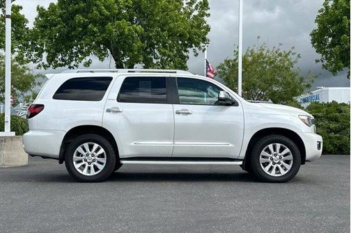 Blizzard Pearl 2021 Toyota Sequoia Platinum