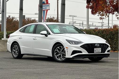 2023 Hyundai SONATA SEL