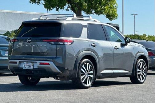 Gun Metallic 2024 Nissan Pathfinder Platinum