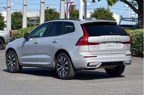 Silver 2023 Volvo XC60 B5 Plus Dark Theme