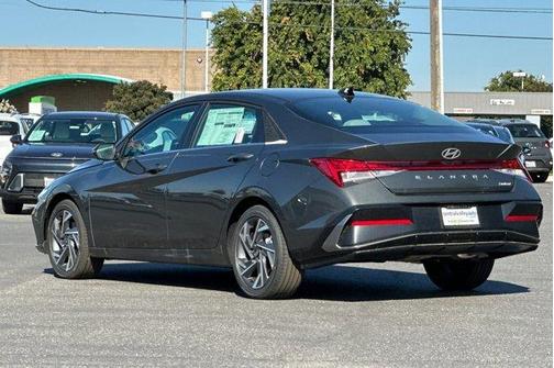 Amazon Gray 2026 Hyundai ELANTRA Limited