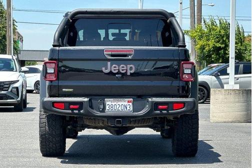 Black Clearcoat 2022 Jeep Gladiator Rubicon