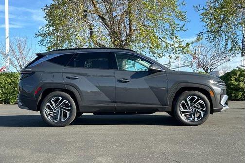 Gray 2026 Hyundai TUCSON Plug-In Hybrid Limited