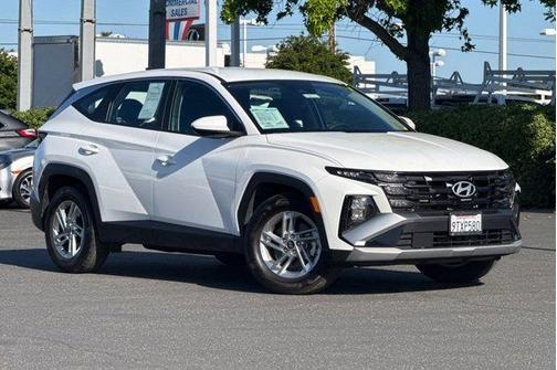 Serenity White Pearl 2025 Hyundai TUCSON SE
