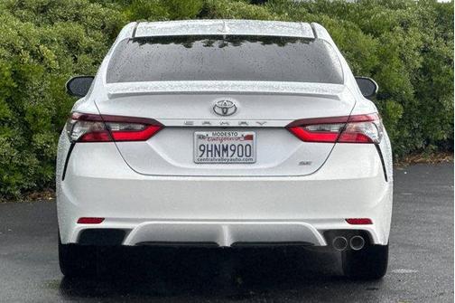 Super White 2021 Toyota Camry SE