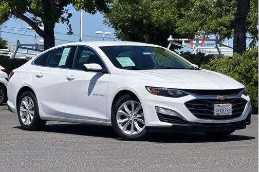 Summit White 2022 Chevrolet Malibu LT