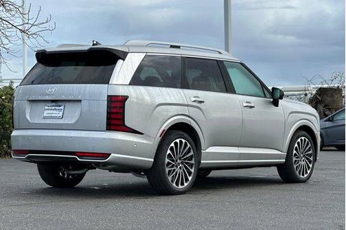 Silver Metallic 2026 Hyundai PALISADE Calligraphy