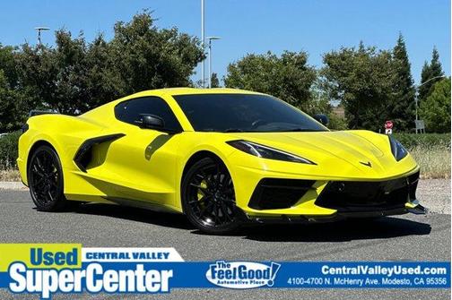 Accelerate Yellow Metallic 2023 Chevrolet Corvette Stingray w/2LT
