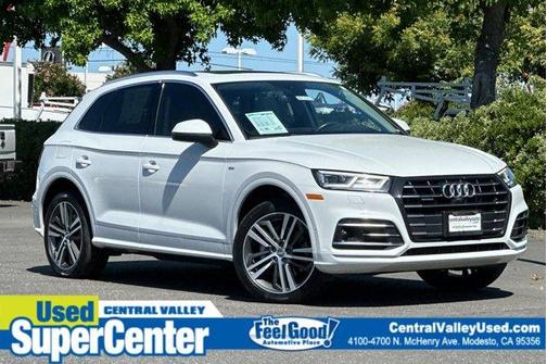 Glacier White Metallic 2020 Audi Q5 e 55 Premium