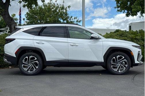 Pearl 2026 Hyundai TUCSON Hybrid Limited
