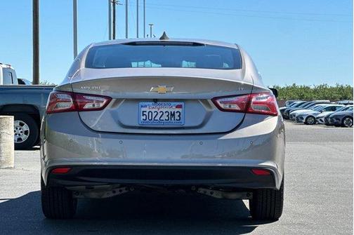 Mineral Gray Metallic 2022 Chevrolet Malibu LT