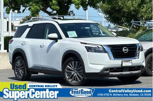 Everest White P 2025 Nissan Pathfinder SL