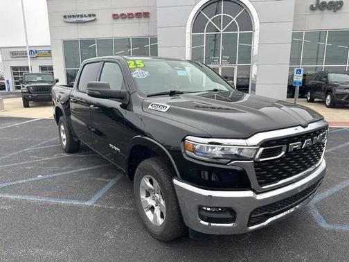 2025 RAM 1500 Big Horn Crew Cab 4x4 57' Box