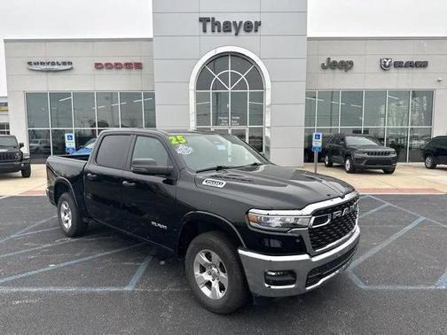 2025 RAM 1500 Big Horn Crew Cab 4x4 57' Box