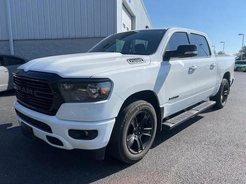 2021 RAM 1500 Big Horn Crew Cab 4x4 57' Box