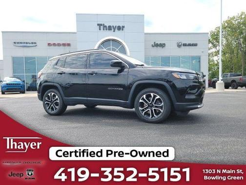 Diamond Black Crystal Pearlcoat 2023 Jeep Compass Limited 4x4