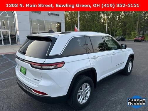 2022 Jeep Grand Cherokee Laredo 4x4