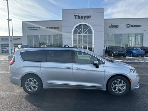 2023 Chrysler Pacifica Limited