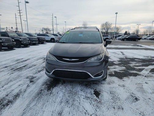 2019 Chrysler Pacifica Touring L