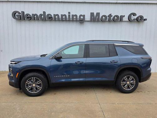 Lakeshore Blue Metallic 2026 Chevrolet Traverse LT