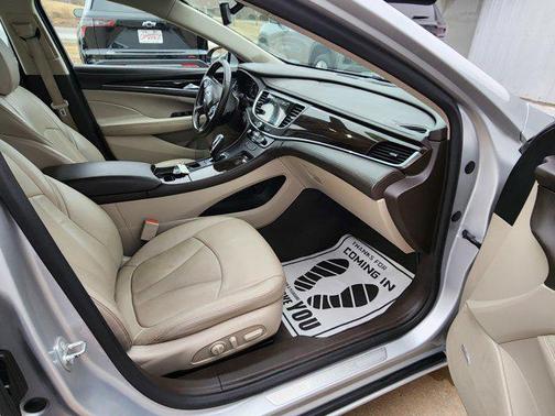 2017 Buick LaCrosse Essence