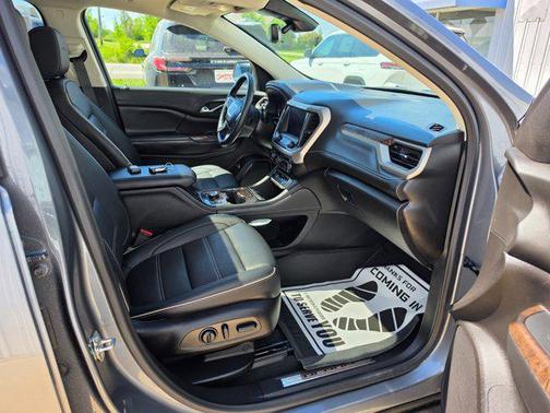 Satin Steel Metallic 2022 GMC Acadia Denali