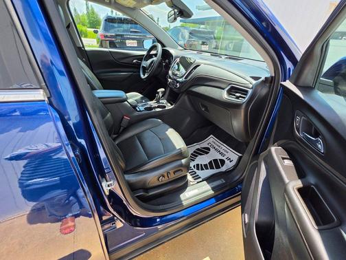 Blue Glow Metallic 2023 Chevrolet Equinox Premier w/1LZ