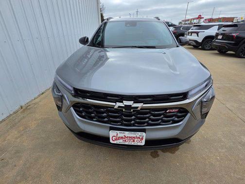 Sterling Gray Metallic 2026 Chevrolet Trax FWD 2RS