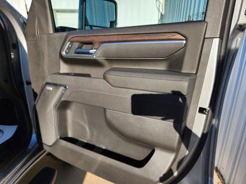 2025 GMC Sierra 2500 SLT
