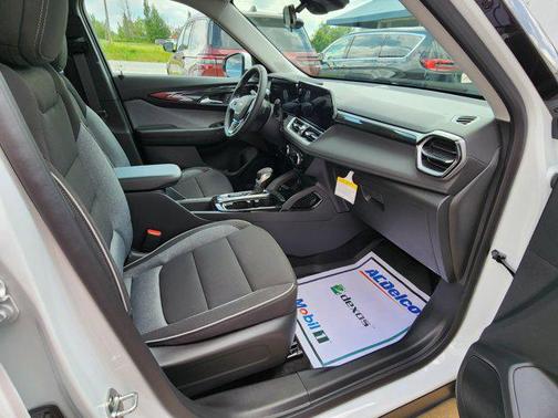 2025 Chevrolet Trax FWD ACTIV