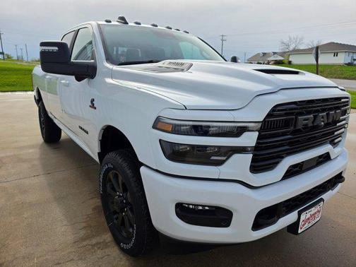 Bright White Clearcoat 2026 RAM 2500 Laramie Crew Cab 4x4 6'4' Box