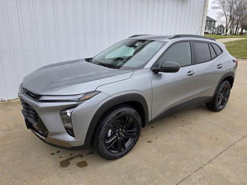 Sterling Gray Metallic 2026 Chevrolet Trax FWD ACTIV