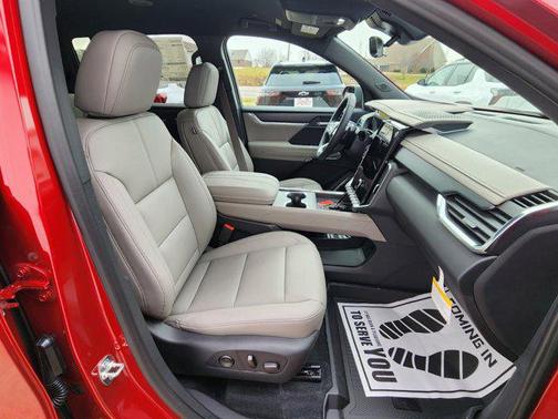 2026 GMC Acadia Elevation AWD