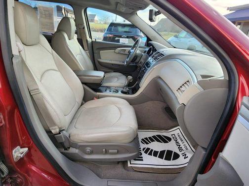 2011 Chevrolet Traverse 2LT