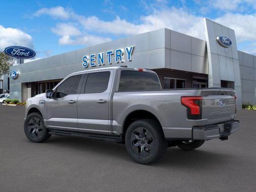 2025 Ford F-150 Lightning Flash