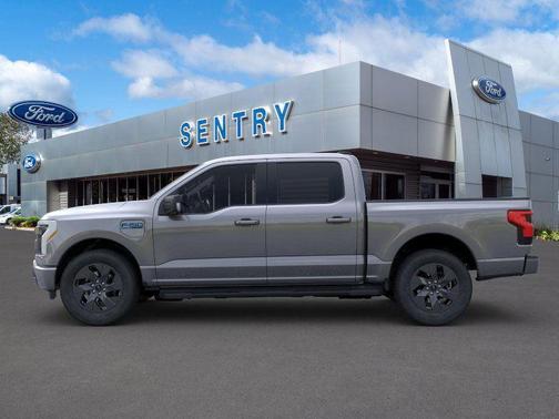 2025 Ford F-150 Lightning Flash