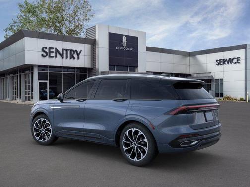2025 Lincoln Nautilus Reserve