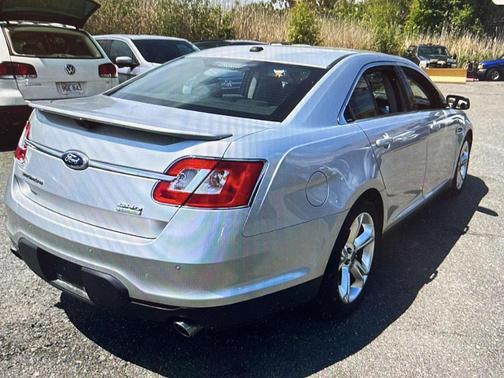2011 Ford Taurus SHO