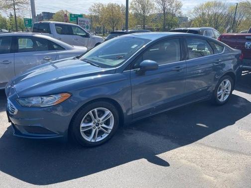 Photo 1 of 37 of 2018 Ford Fusion SE