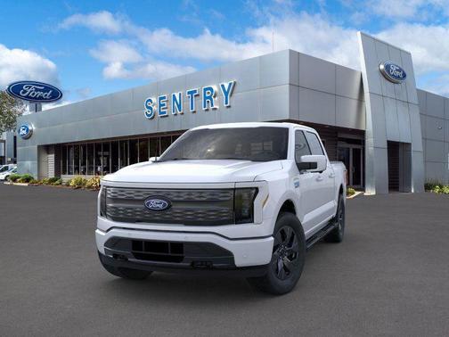 2025 Ford F-150 Lightning LARIAT