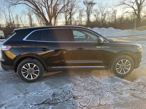 2021 Lincoln Nautilus Standard