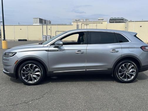 2022 Lincoln Nautilus Reserve
