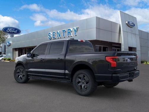 2025 Ford F-150 Lightning Flash