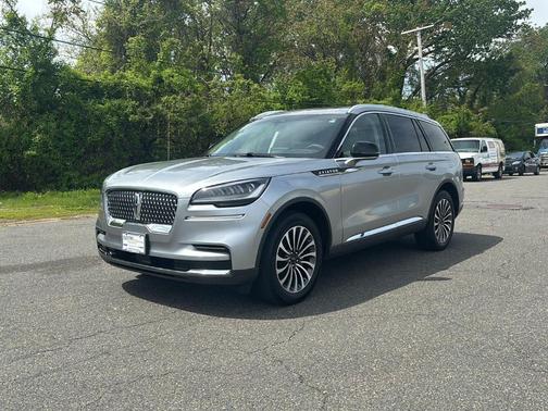 2022 Lincoln Aviator Standard AWD