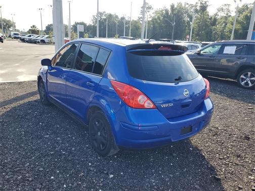 2011 Nissan Versa 1.8 S