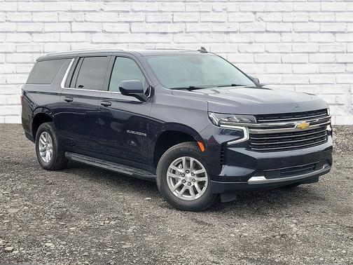 2023 Chevrolet Suburban LT